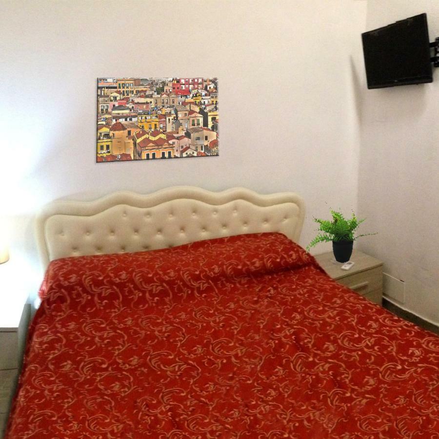 Boutique Oriente Express Hotel Cagliari Buitenkant foto