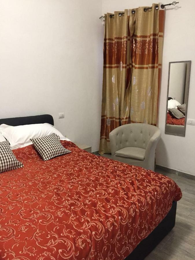 Boutique Oriente Express Hotel Cagliari Buitenkant foto