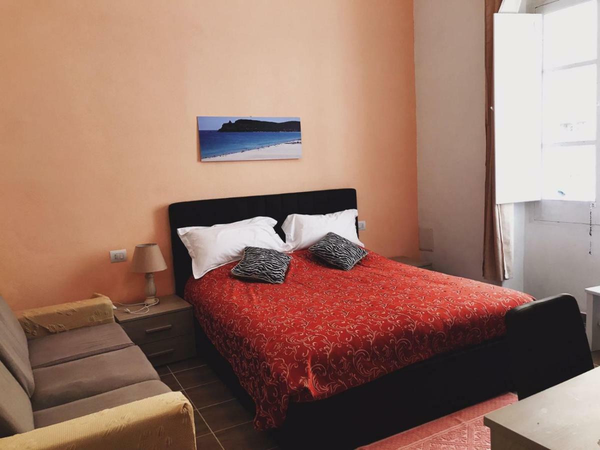 Boutique Oriente Express Hotel Cagliari Buitenkant foto