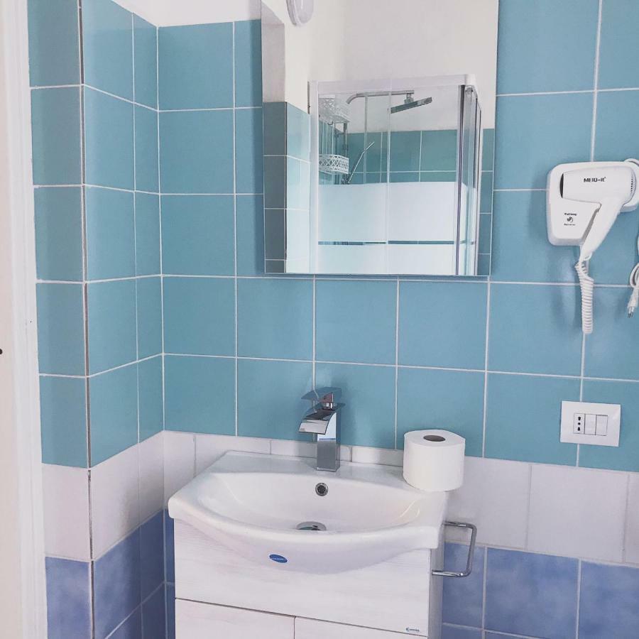 Boutique Oriente Express Hotel Cagliari Buitenkant foto